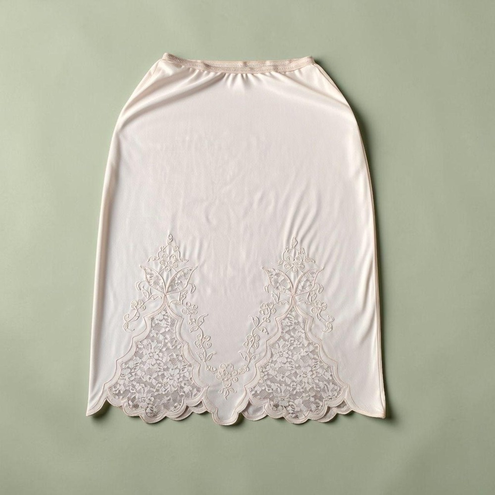 Vintage Embroidered Pink Nylon Half Slip Lace Scalloped Hem S